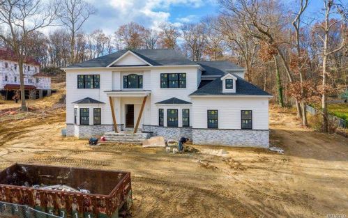 16 Sleepy Hollow Ln, Huntington Station, NY 11746-6111