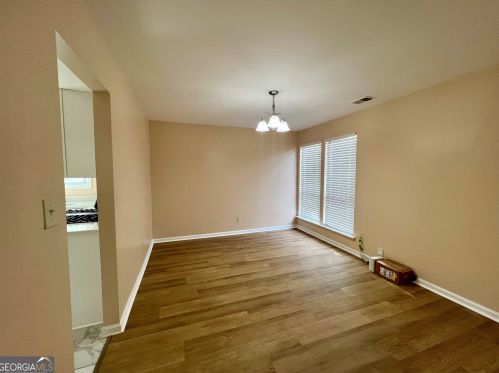 1011 Chapman Cir, Stone Mountain GA  30088-2549 exterior