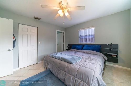 10100 Boynton Pl Cir, Boynton Beach FL  33437-2612 exterior