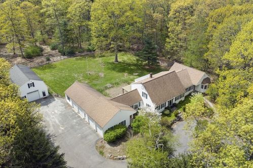 144 Bellows Hill Rd, Carlisle, MA 01741-1789