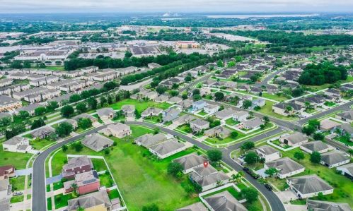 3909 Ashworth Pl, Lakeland FL  33810-3835 exterior