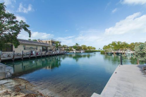 96000 Overseas Hwy, Key Largo FL 33037-2131 exterior