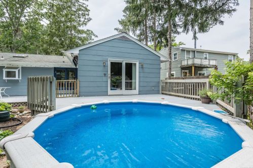 27 Forest Trl, Panamoka NY  11961-2200 exterior