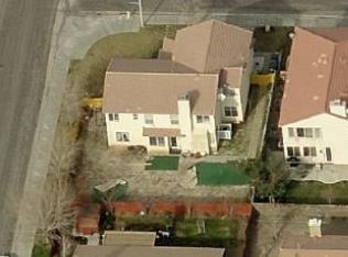 5522 Lighthouse Ln, Palmdale CA  93552-4656 exterior
