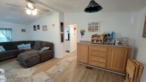 1471 Gardenia Dr, Sebastian FL  32976-7600 exterior