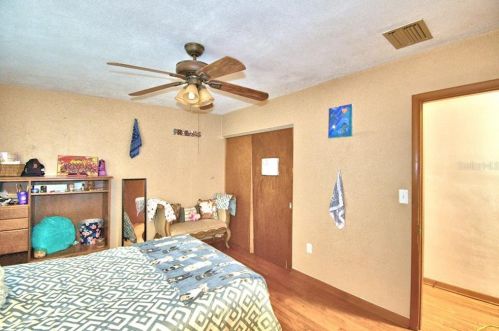 1221 Edgewater Dr, Lakeland FL  33805-4700 exterior