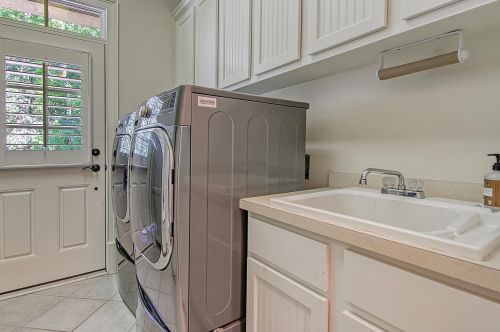 3129 Ball Ct, Mount Pleasant SC  29466-8008 exterior
