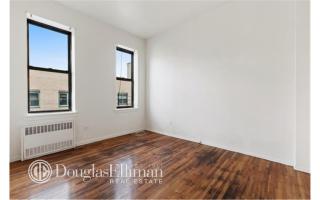 223 11th St, New York NY  10003-7317 exterior