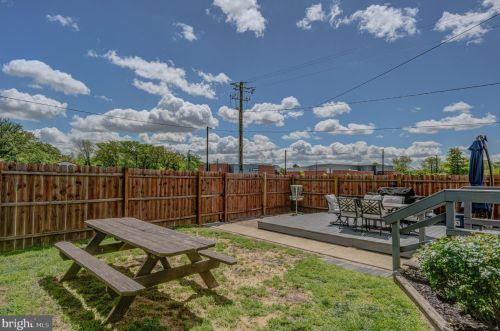 107 8th St, Laurel DE  19956-1401 exterior