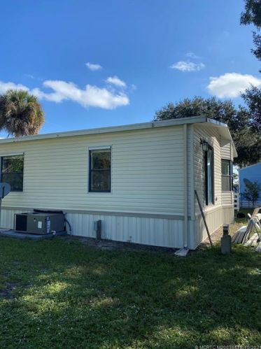 4938 Deanna Ln, Fort Pierce, FL 34946-9106