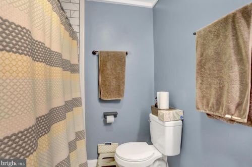 1092 Cocklin St, Navy Sup Dpt PA  17055-3956 exterior