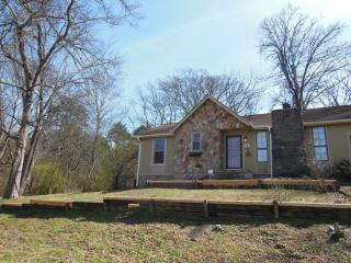 4925 Leesa Ann Ln, Hermitage, TN 37076-1720