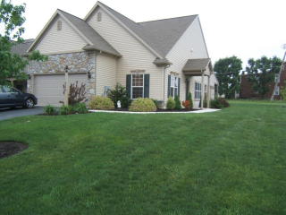 900 Lantern Dr, Lebanon PA  17046-2145 exterior