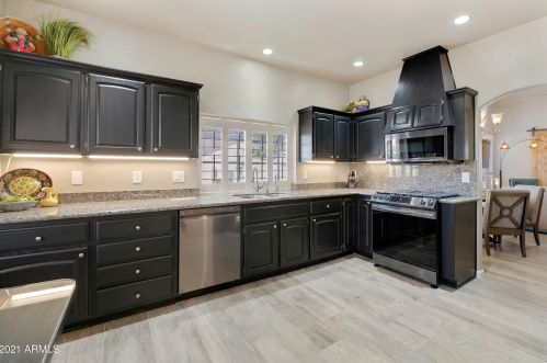 9333 Jadecrest Dr, Chandler, AZ 85248-0838