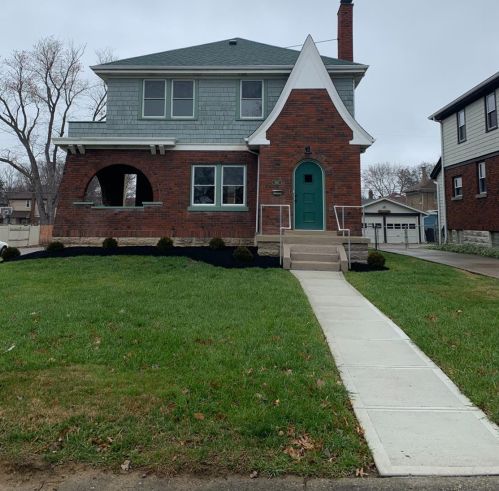 1802 Berkley Ave, Cincinnati, OH 45237-6116