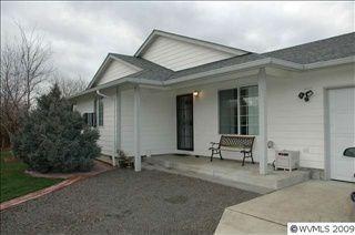995 D St, Lebanon, OR 97355-1297