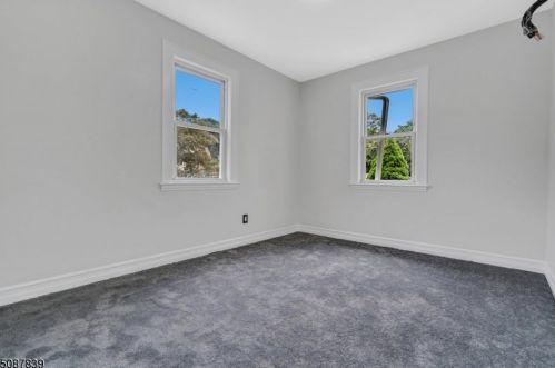 16 Dayton Cres, Bernardsville NJ  07924-2704 exterior