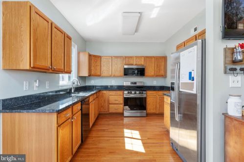 6029 Hot Spring Ln, Fredericksburg VA  22407-3708 exterior