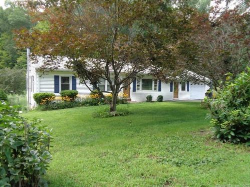 97 French Rd, Manchester, CT 06042-2822