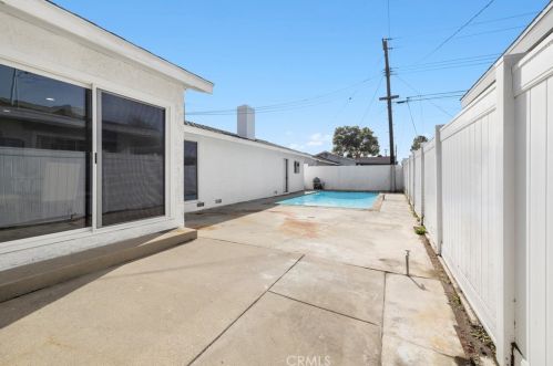 17833 Balfern Ave, Bellflower CA  90706-7154 exterior