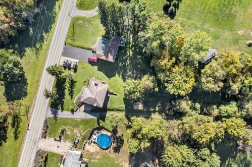 4301 Battle Rdg Rd, Mc Donald PA  15057-2598 exterior