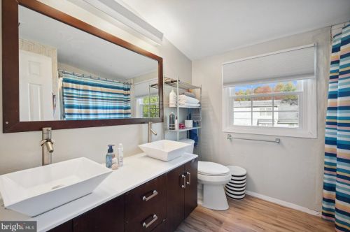 42 Edison Ln, Willingboro NJ  08046-2406 exterior