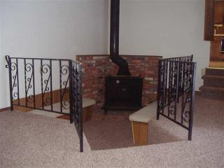 1412 Bellwood Dr, Spokane WA  99218-2913 exterior