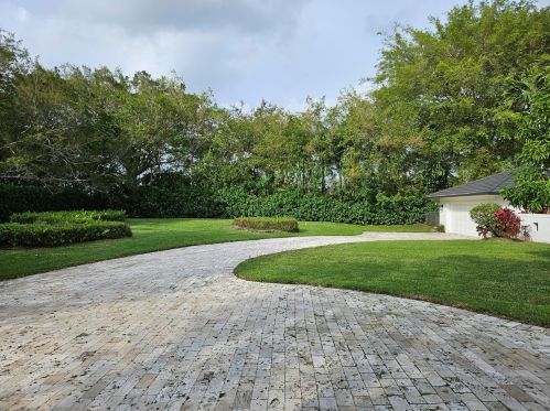 8044 Twin Lake Dr, Boca Raton, FL 33496-1904