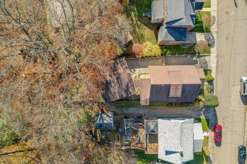 520 Vernon St, New Kensington PA  15068-5850 exterior