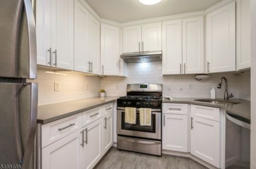 2906 Appleton Way, Whippany NJ  07981-1784 exterior