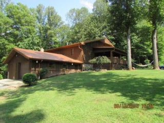 795 Hiram Clark Rd, Elizabethton, TN 37643-1910
