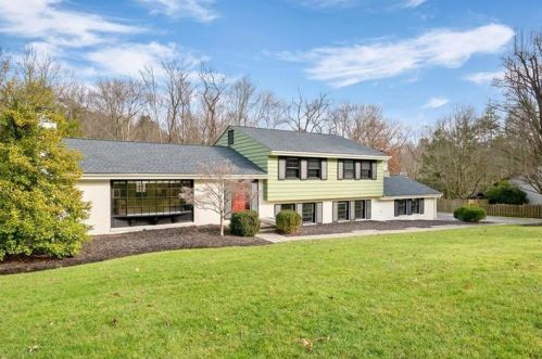 117 Wesport Dr, Pittsburgh, PA 15238-1719