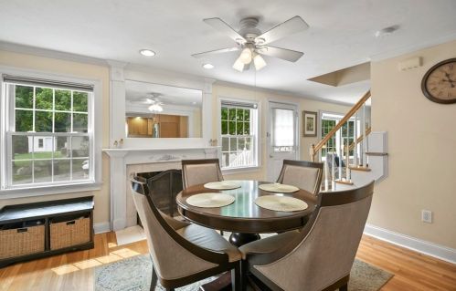 35 Ivernia Rd, Worcester MA  01606-1423 exterior