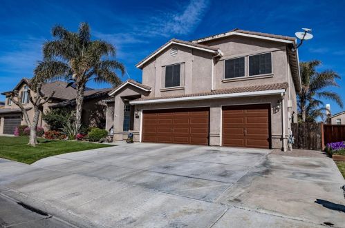 1044 Sandra St, Los Banos, CA 93635-5238