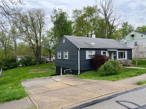 524 Buckner St, Covington, KY 41018-2385
