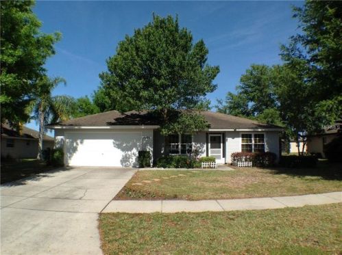 4890 Marsh Harbor Dr, Tavares, FL 32778-4762