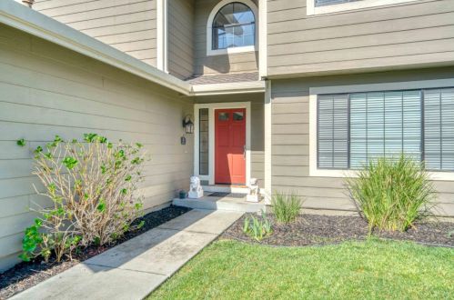 435 Chargin Dr, Morgan Hill, CA 95037-4851