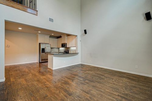 644 Greenville Ave, Richardson TX  75081-4111 exterior