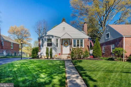 34 Barren Rd, Newtown Square, PA 19073-4275