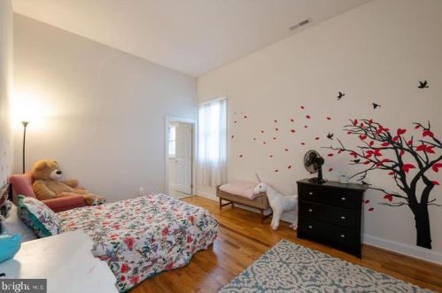 502 Cherry Valley Rd, Princeton NJ  08540-7681 exterior