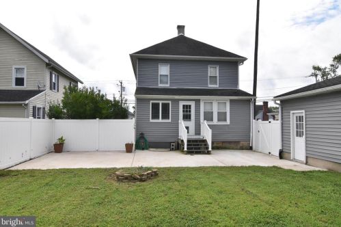 209 Delaware Ave, Harrington DE  19952-1236 exterior