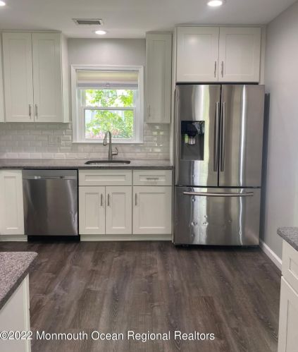 135 Baron Ln, East Brunswick, NJ 08816-5665