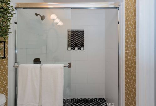 3670 Mesquite Ave, Palm Springs CA  92264-3400 exterior