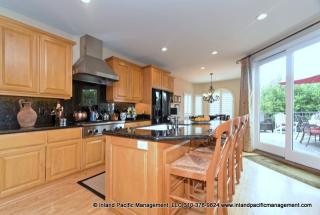 321 3rd St, Manhattan Beach CA  90266-6410 exterior