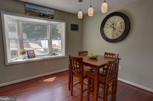 570 Old Orchard Ln, Camp Hill PA  17011-1828 exterior