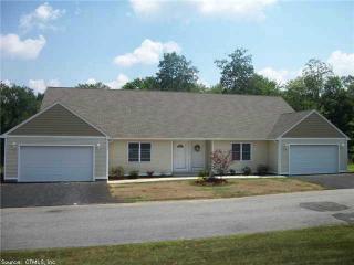 26 Commonway Dr, Brooklyn CT  06234-1838 exterior