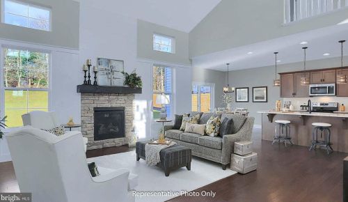 14 Lee Dr, Schoeneck, PA 17578-9358