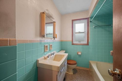 2557 Nicholson Rd, Sewickley PA  15143-8502 exterior