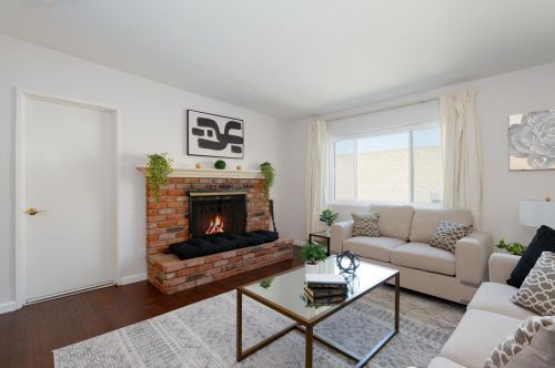 4659 Berwick Dr, San Diego, CA 92117-4231