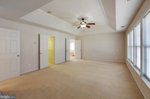 8987 Birch Bay Cir, Lorton VA  22079-5660 exterior